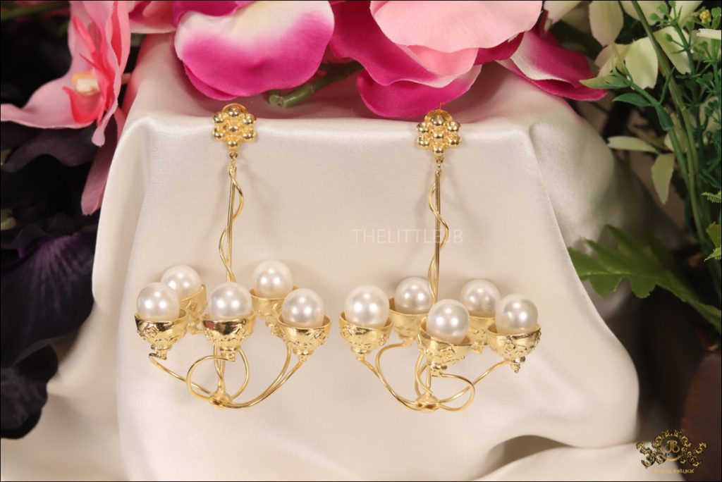 Mixed Diamond Long Earrings with Mismatched Monochrome Pearls  T H E L I N  E