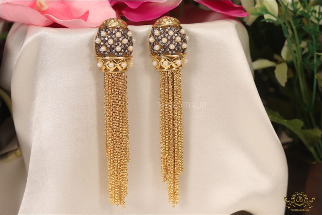 Flower Stud Earrings Ladies Fashion Crystal  China Tassel Earrings and  Crystal Zircon Flower Pendant Earrings price  MadeinChinacom