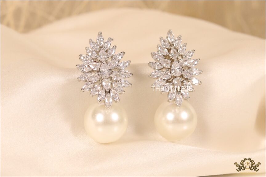 Buy Triple Leaf Beautiful Platinum Earrings | GRT Jewellers