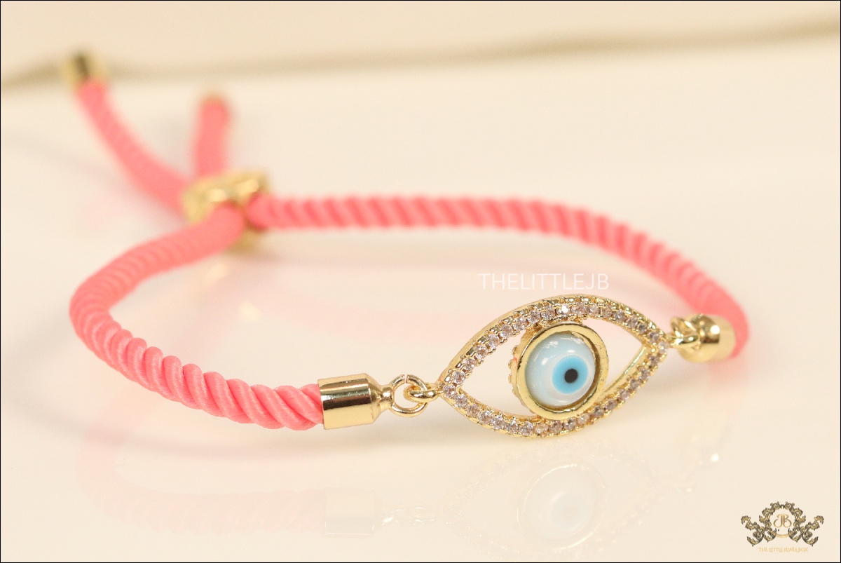 Adjustable Evil Eye Bracelet Lined with Zircon - Image 4