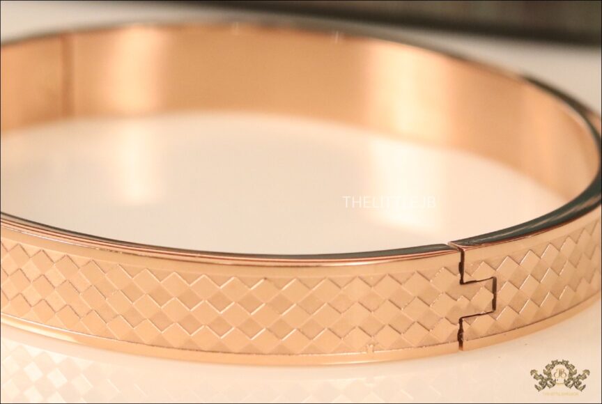 Rose Gold Bracelet for Women - Modern Design with 18K Rose Gold Plating -  Loopy Crystal and Rose Gold Bracelet by Blingvine
