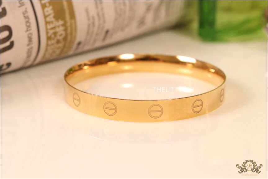 CRB6067517  LOVE bracelet  Yellow gold  Cartier
