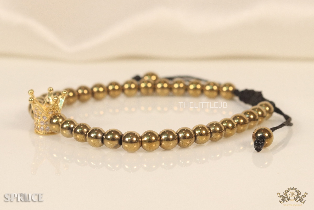 Golden hematite beads bracelet with crown motif - Image 5