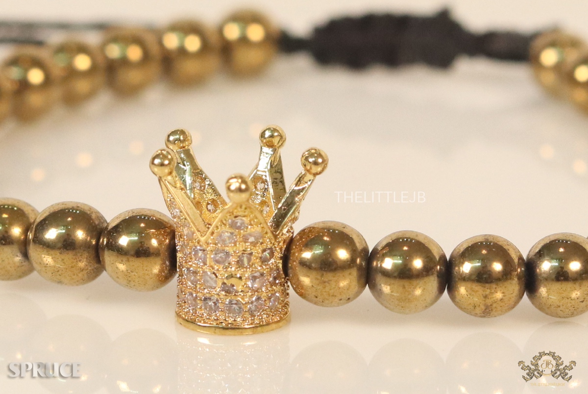 Golden hematite beads bracelet with crown motif - Image 2