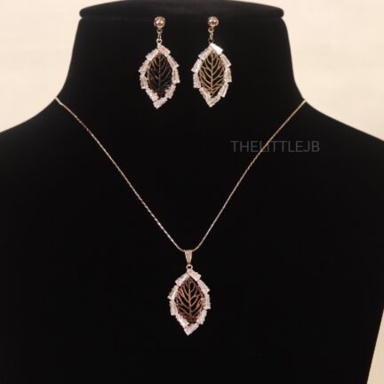 Baguette Studded Leaf Pendant Set