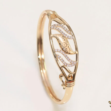 b5 Openable gold plated sleek cz bracelet
