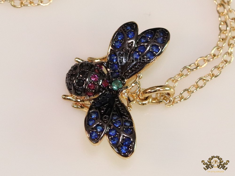 Gold plated glossy black queen bee necklace - Image 3