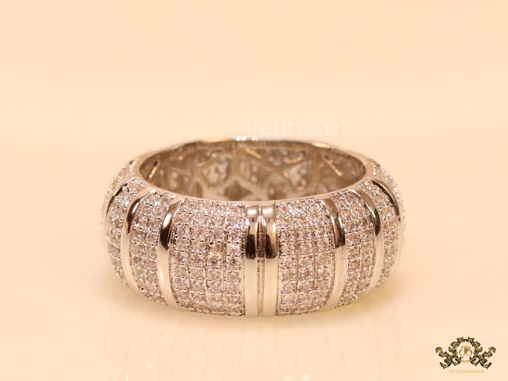 Platinum plated 10mm broad cz band