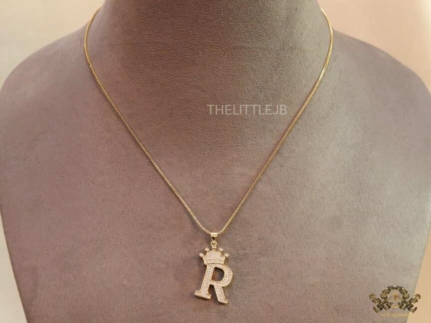 14ct Gold-Plated Arabic Initial Pendant Necklace - R (Raa) | Z for  Accessorize | Accessorize UK