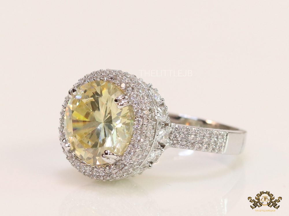 Round topaz yellow stone ring in platinum and cz - Image 4
