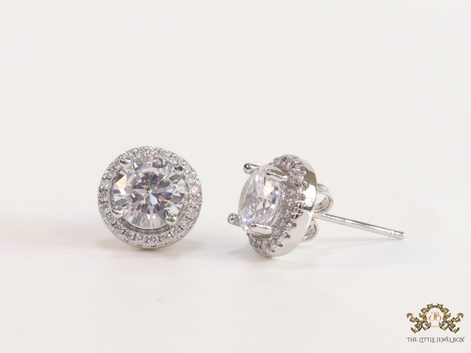 Round cz platinum studs with 6.5mm solitaire centre - Image 4