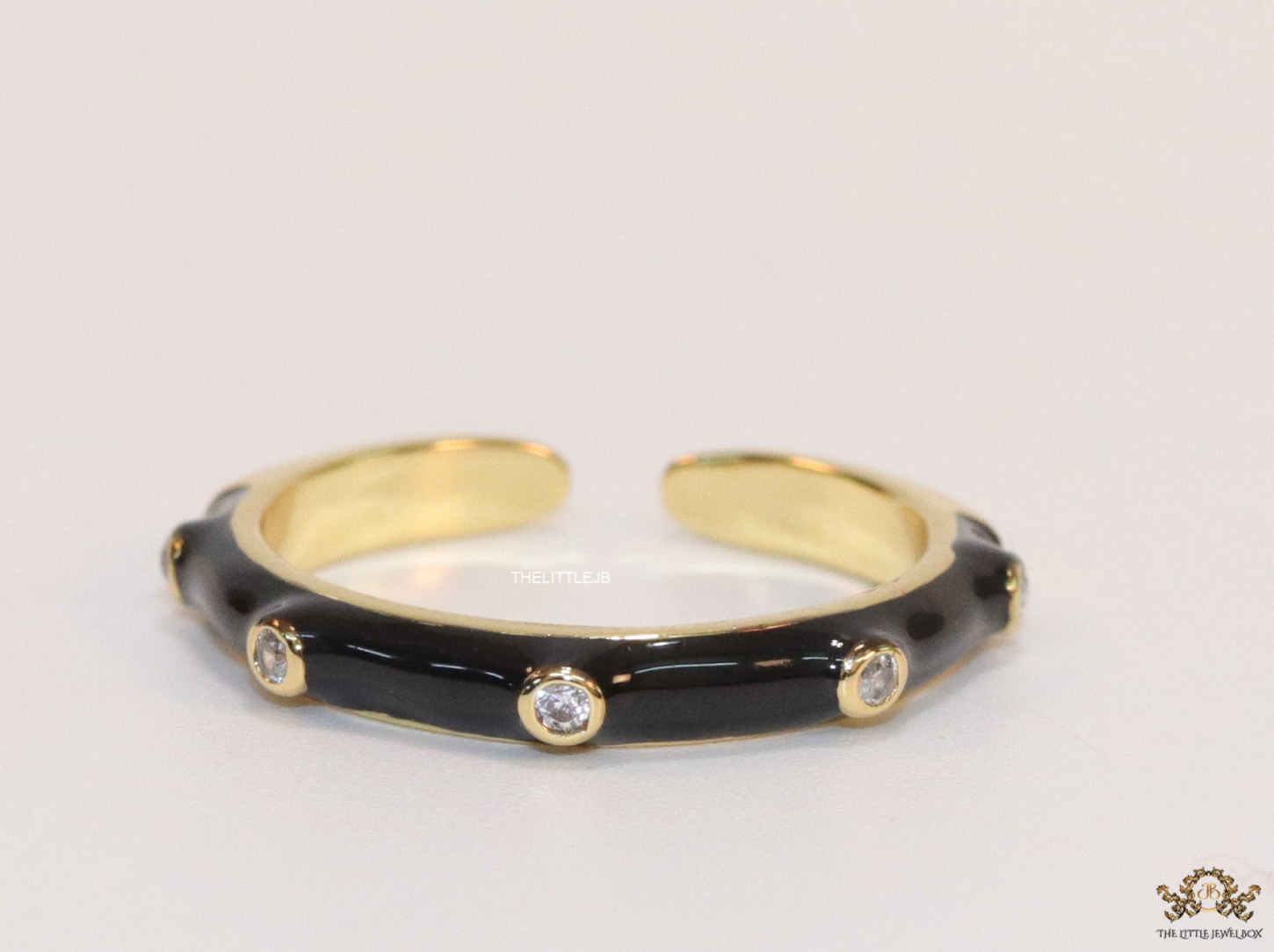 Simple black enamel open ring with cz - Image 4