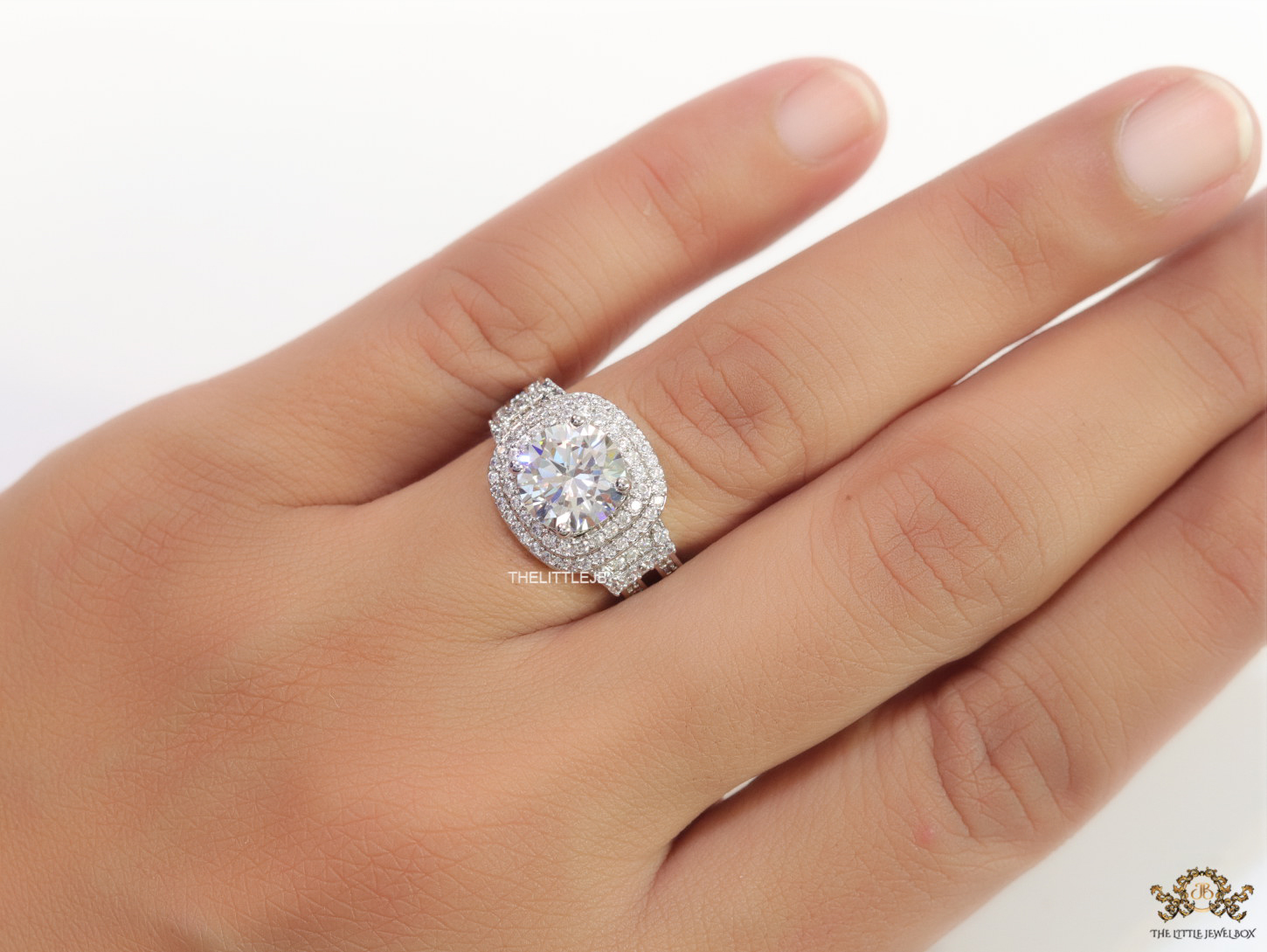 Cz stone studded Pltinum plated ring