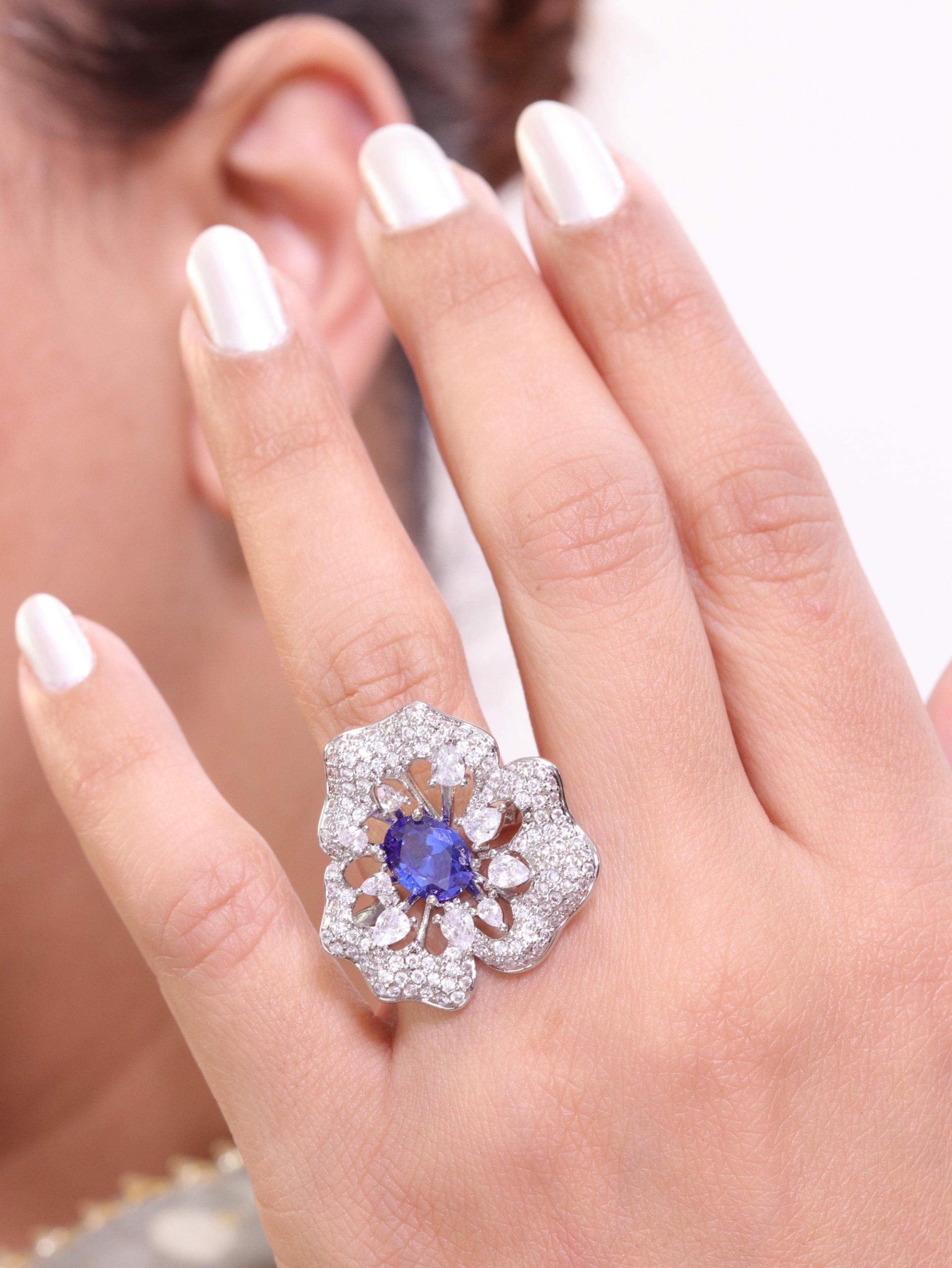 Platinum flower ring