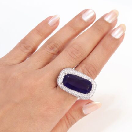 r28 (1) Large sapphire blue stone cz ring