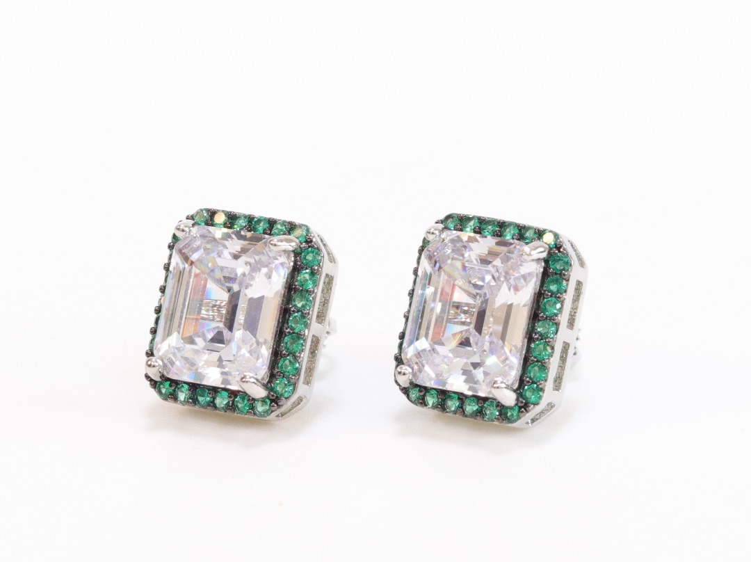 Rectangle CZ emerald studs - Image 5