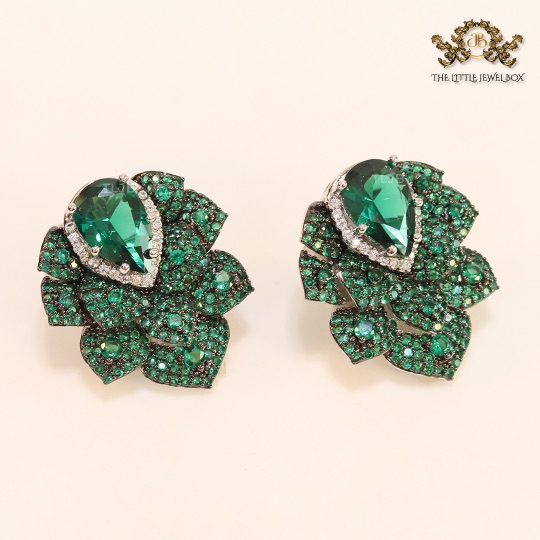 Deep green CZ leaf studs - Image 3
