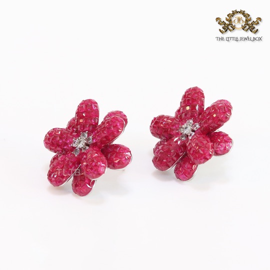 Ruby flower studs with cz - Image 3
