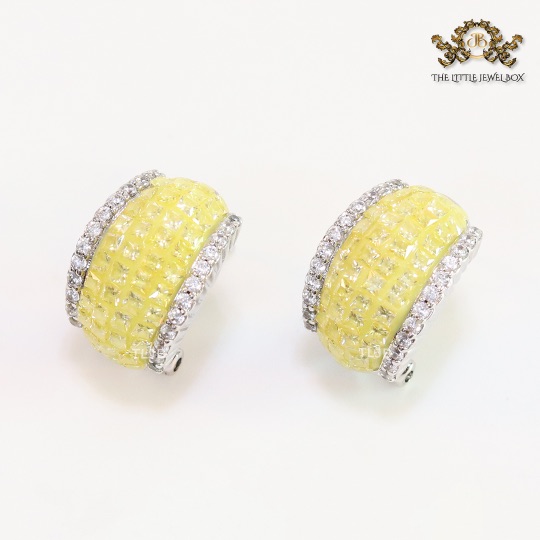 Buy 0.30 Carat (ctw) Yellow Gold Plated Sterling Silver Round Yellow  Diamond Mens Stud Earrings Online at Dazzling Rock
