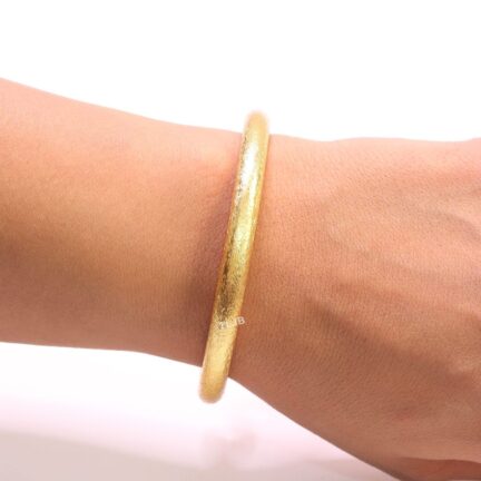 Gold-toned hammered bracelet