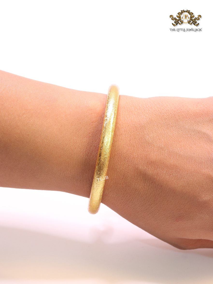 Gold-toned hammered bracelet