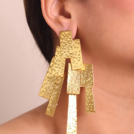 Trapezoid danglers