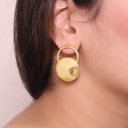 Vintage hammered earrings