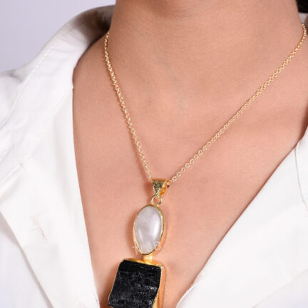 Raw Elegance Necklace-Black