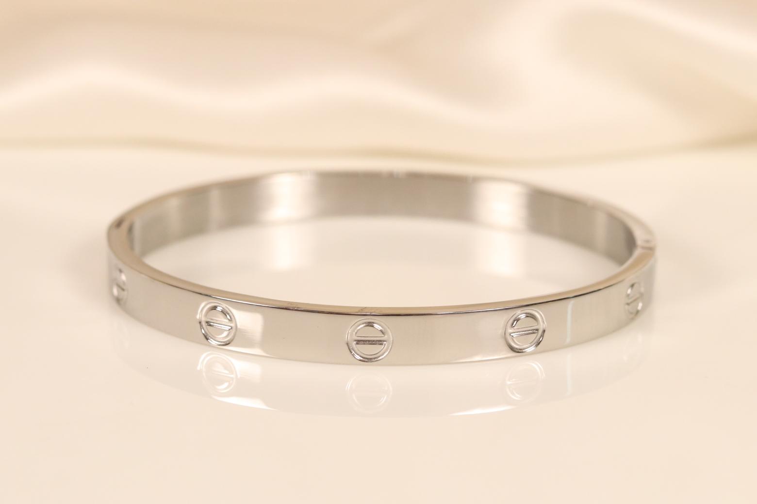 Women’s Platinum Plated love bracelet with screws - Image 3