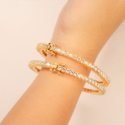 Single line gold bangles 3mm / 0.10 ct